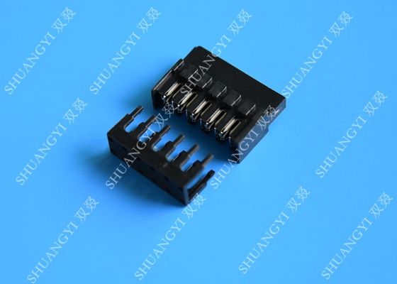ประเทศจีน Laptop 3.3V SATA 15 Pin Power Connector To 3.5 Inch HDD Adapter Cable ผู้ผลิต